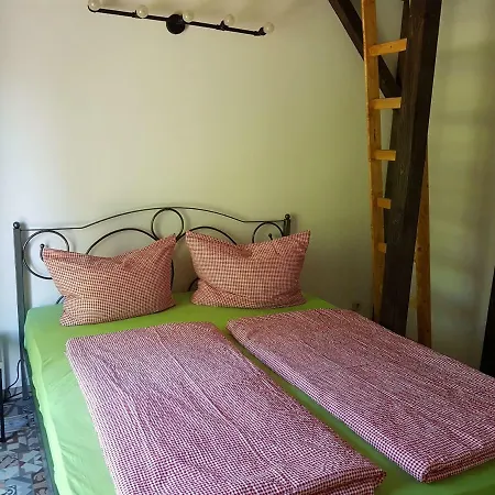 Ferienwohnungen-am-schloss-wohnung-7-das-schaf *